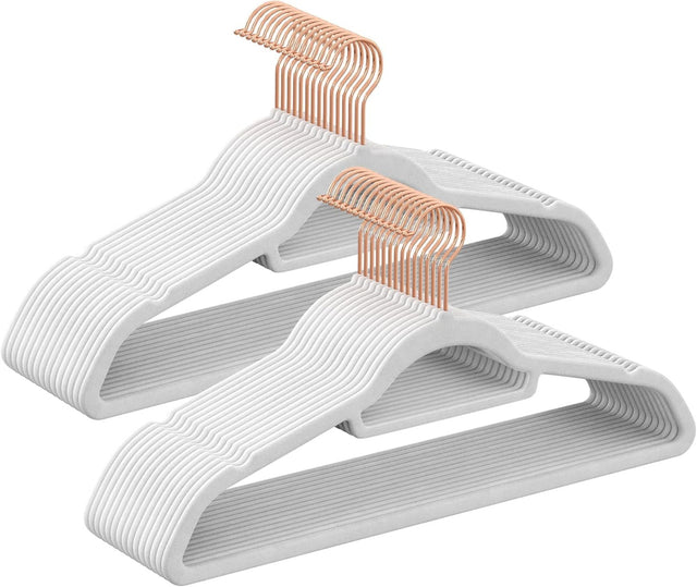 Kleiderbügel Samt 30er Set Weiss