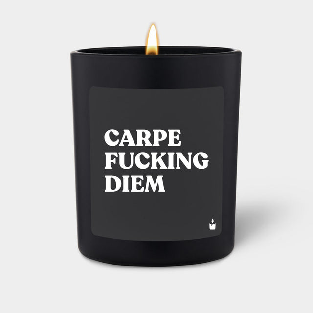 Duftkerze Schwarz Flowery Carpe fucking diem