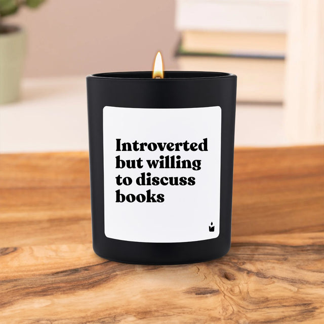 Duftkerze Schwarz Flowery Introverted but willing to discuss books von ChattyCandles