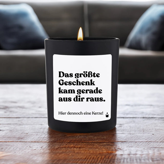 Duftkerze Schwarz Woody Das größte Geschenk kam gerade aus dir raus. Hier dennoch eine Kerze! von ChattyCandles