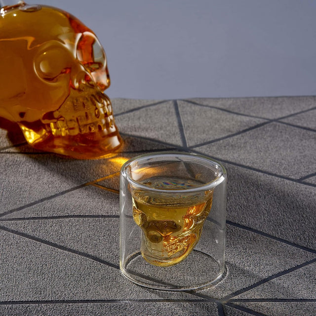 Whisky Gläser & Dekanter Schädel
