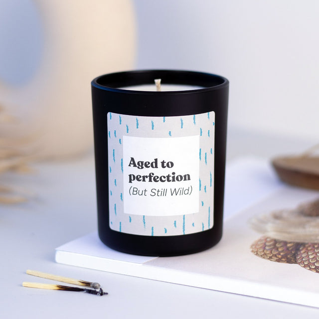 Duftkerze Schwarz Woody Aged to perfection