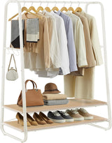 Kleiderständer mit Ablagen und Haken Eichenfarben von Songmics