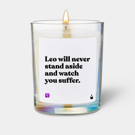 Duftkerze Rainbow Woody Leo will never stand aside and watch you suffer. von ChattyCandles