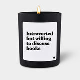 Duftkerze Schwarz Flowery Introverted but willing to discuss books von ChattyCandles