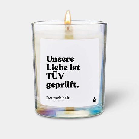 Duftkerze Rainbow Woody Unsere Liebe ist TÜV-geprüft. Deutsch halt. von ChattyCandles