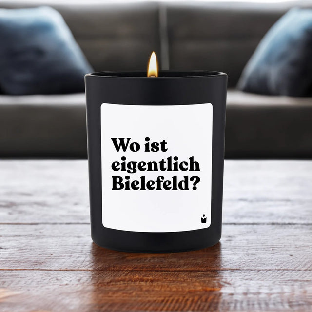 Duftkerze Schwarz Flowery Wo ist eigentlich Bielefeld? von ChattyCandles