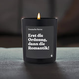 Duftkerze Schwarz Woody Erst die Ordnung, dann die Romantik! von ChattyCandles