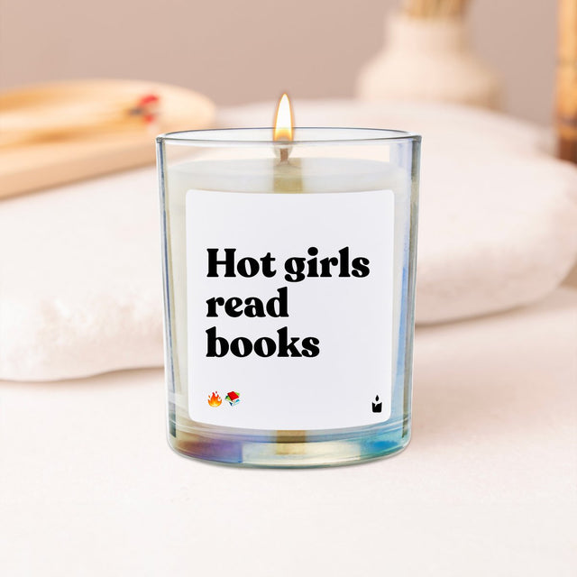 Duftkerze Rainbow Flowery Hot girls read books von ChattyCandles
