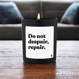 Duftkerze Schwarz Woody Do not despair, repair. von ChattyCandles